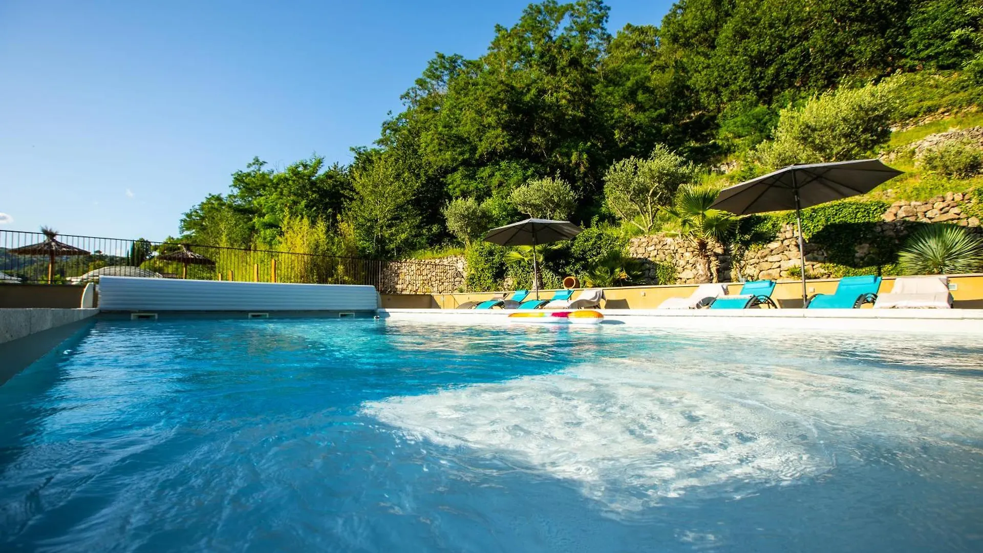 Gites Du Mas Bel'Air ,Piscine Chauffee Rosières