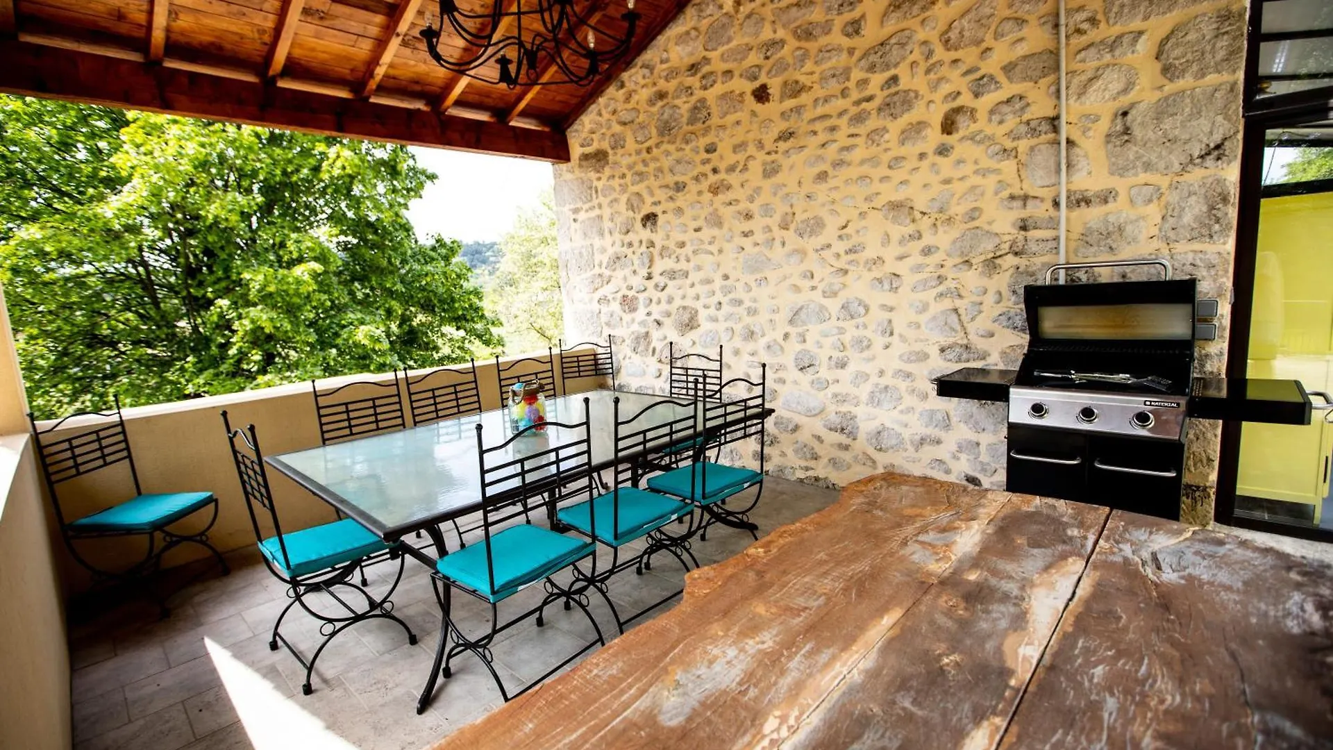 Gites Du Mas Bel'Air ,Piscine Chauffee Rosières France